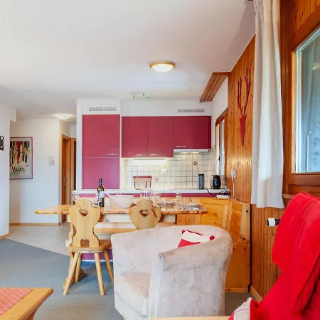 Les Cretes 1-3 By Interhome Appartement