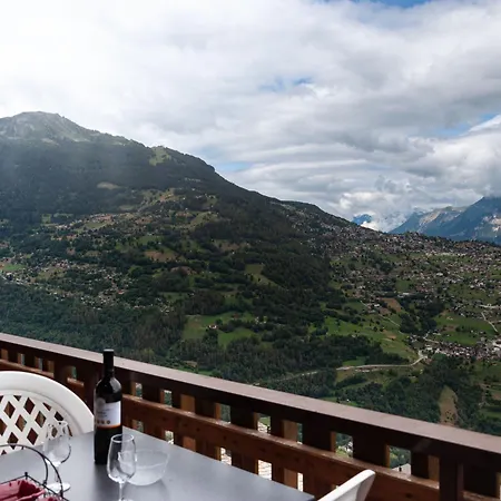 Les Cretes 1-3 By Interhome