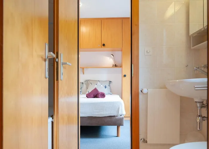 Apartment Les Cretes 1-3 By Interhome