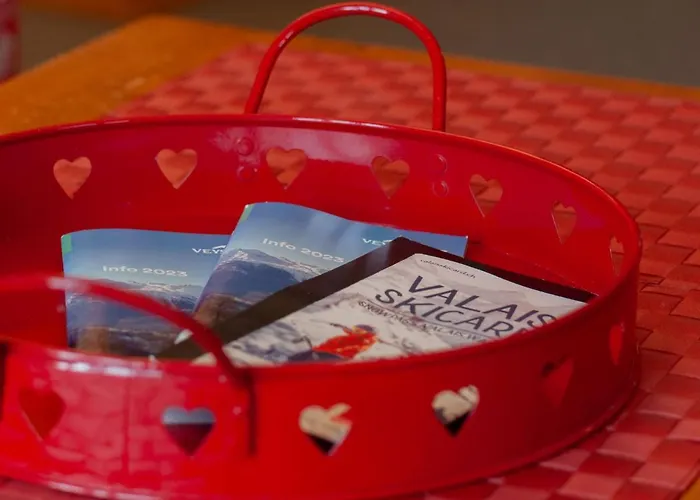 Apartment Apartment Les Cretes 1-3 By Interhome Veysonnaz